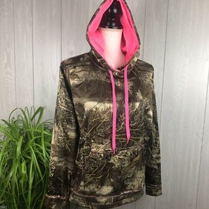 RealTree green camo hoodie with pink detail pocket drawstring sweatshirt